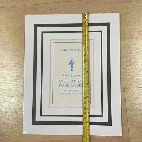 Pottery Barn Kids Navy White Frame Mats Set Of 2: 4x6 & 8x10 Opening - Picture 11 of 11